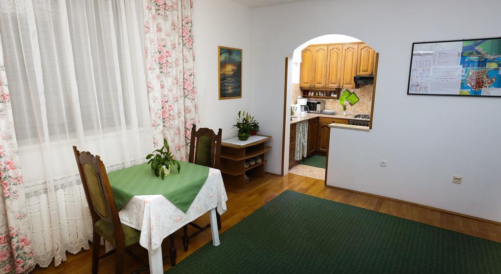 Rooms Cvetka ドゥブロブニク 部屋 写真