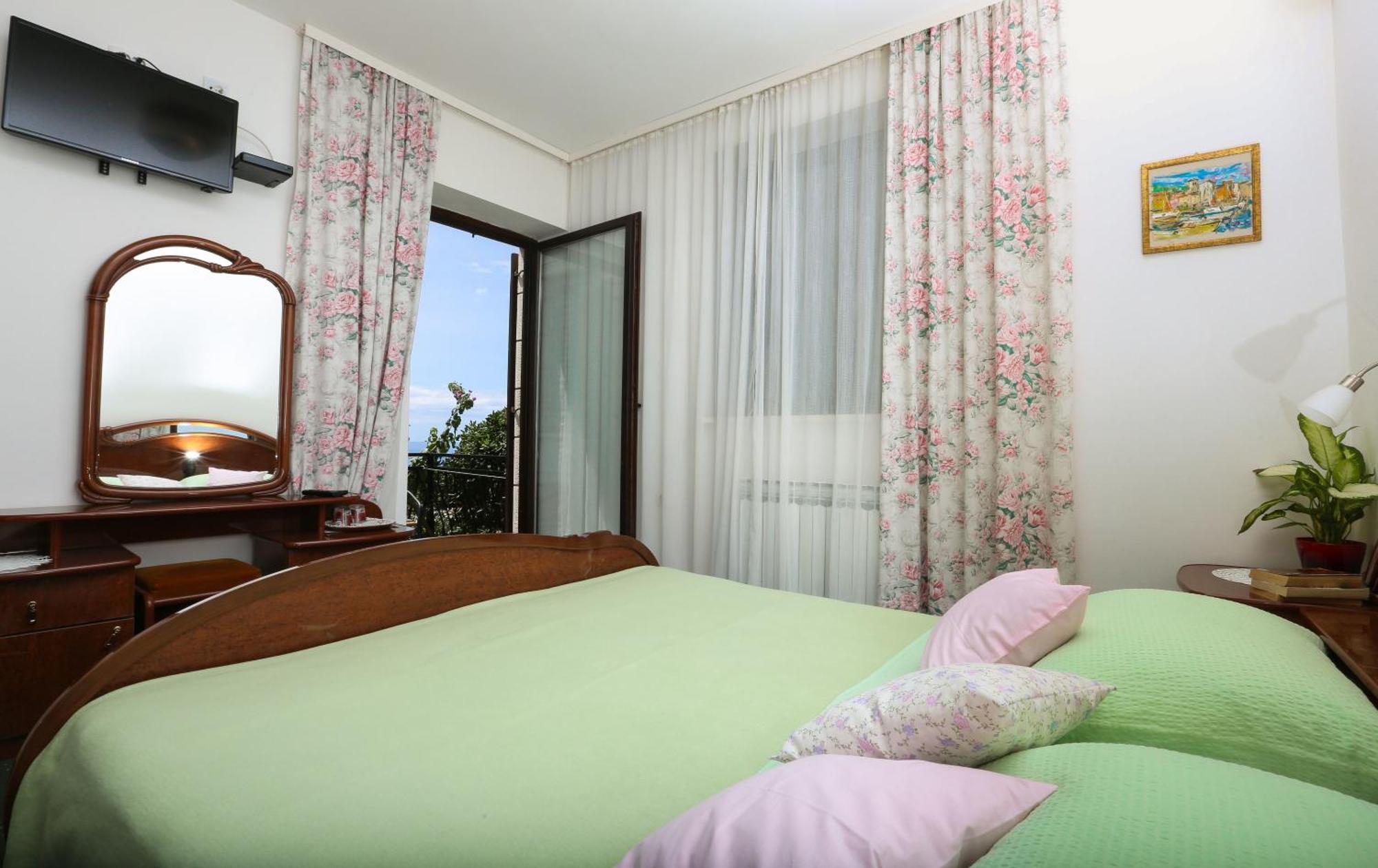 Rooms Cvetka ドゥブロブニク 部屋 写真